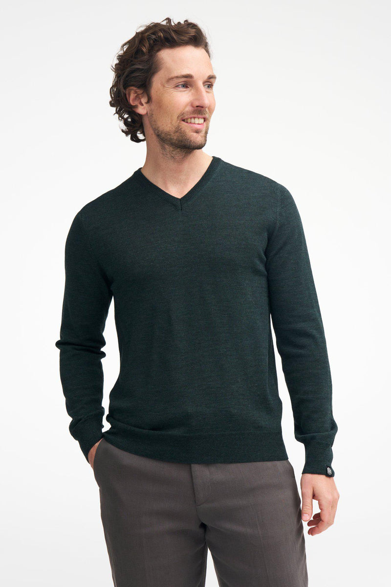 2100117426_Merino_V_Neck_4