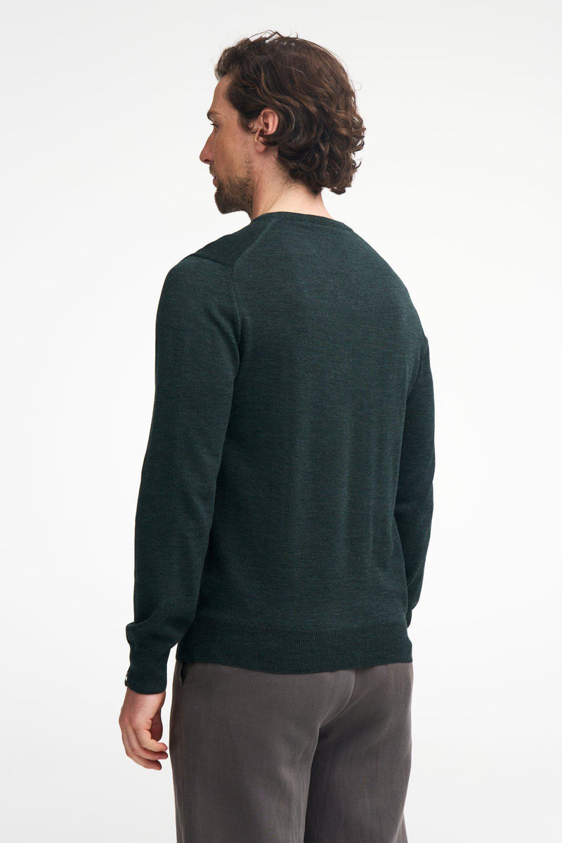 2100117426_Merino_V_Neck_5
